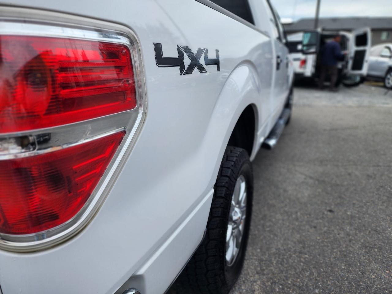 Ford F-150 XLT SuperCrew 4WD 2014