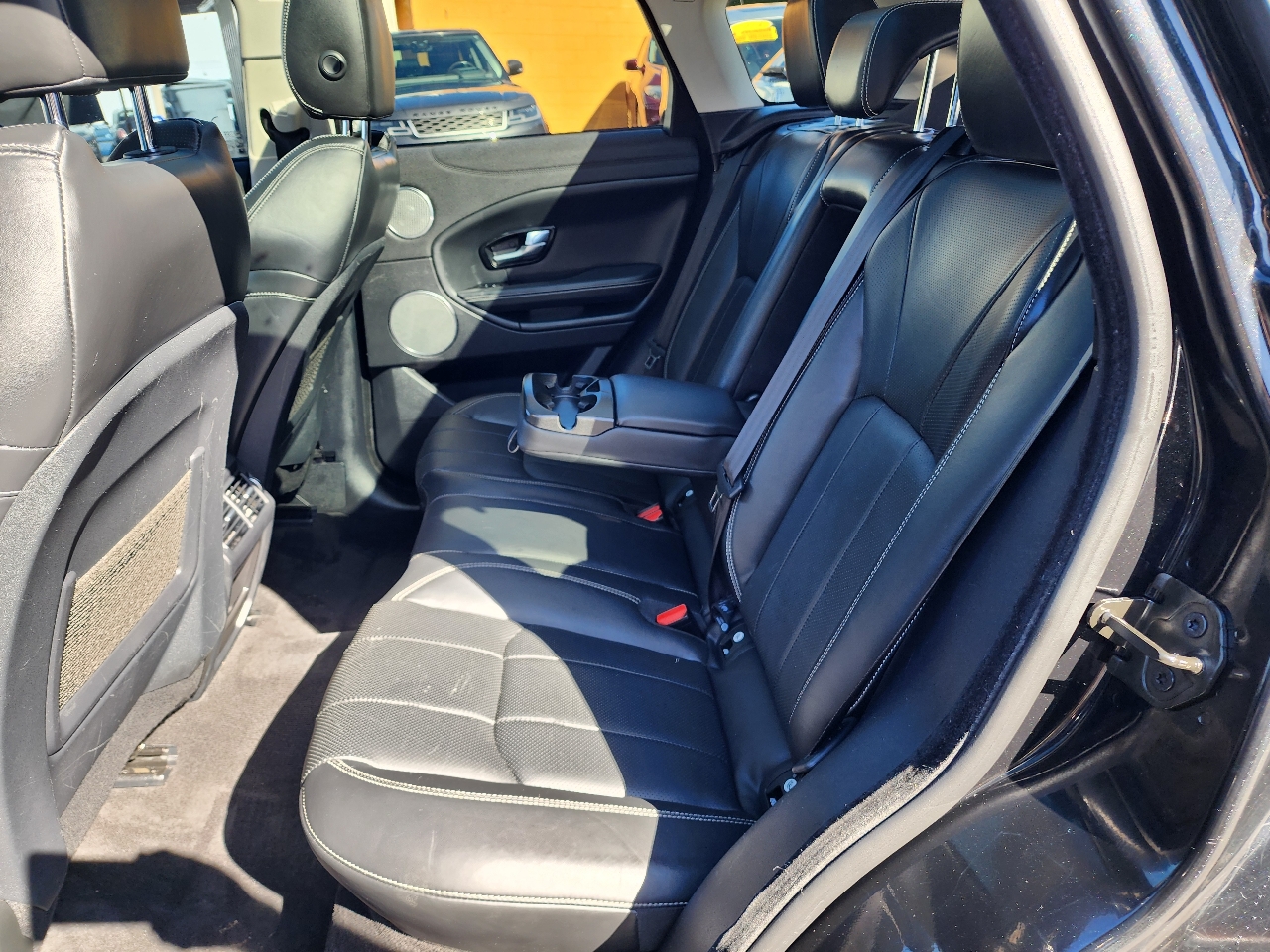 2018 Land Rover Range Rover Evoque HSE photo 23