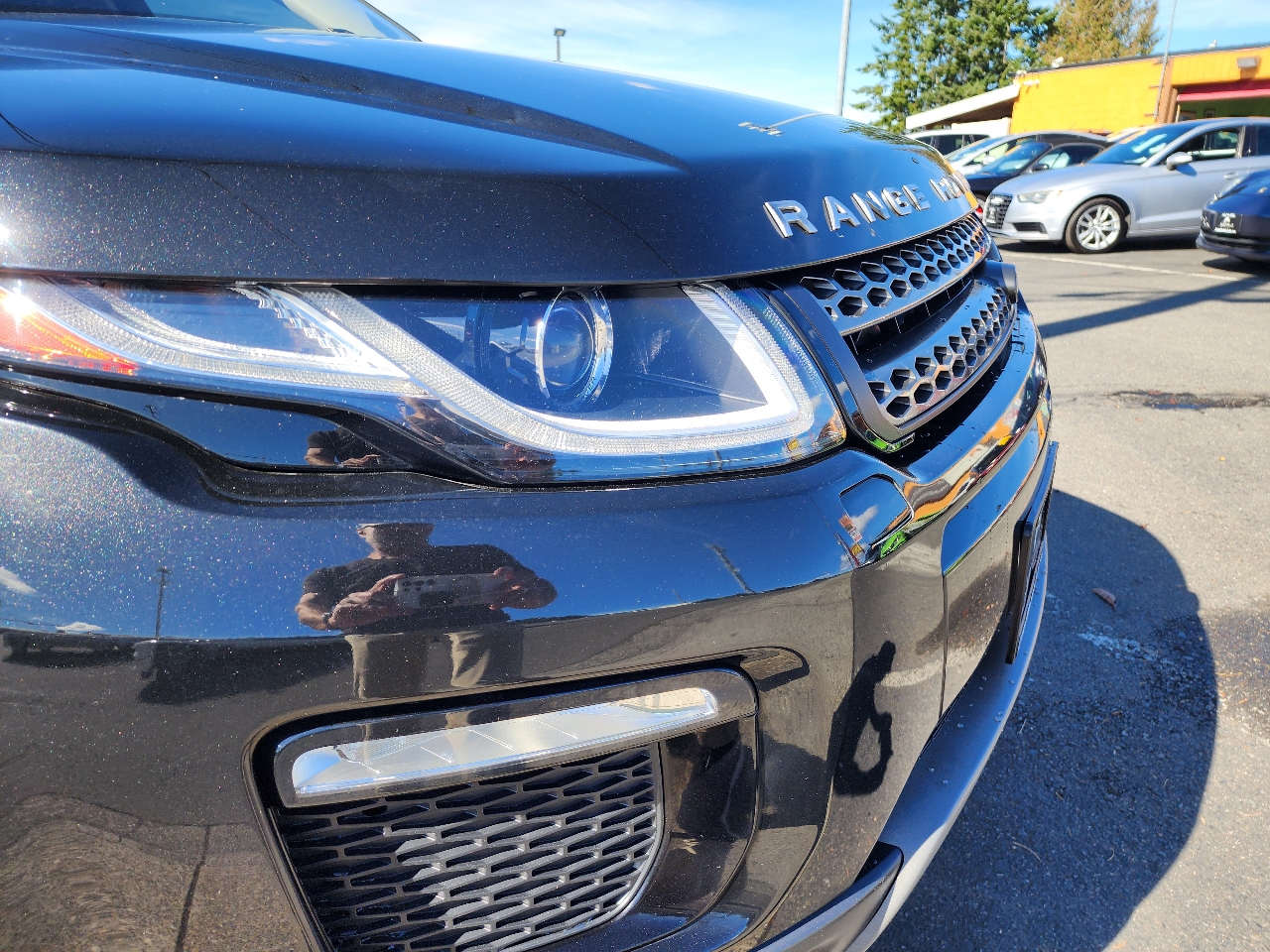 2018 Land Rover Range Rover Evoque HSE photo 33