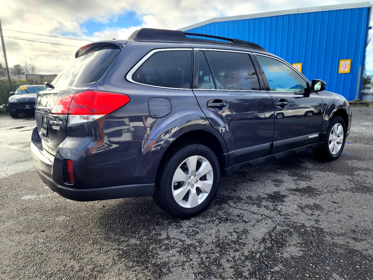 Subaru Outback 2.5i Limited 2011