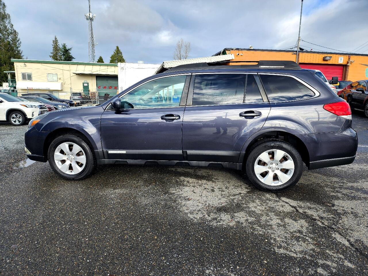 Subaru Outback 2.5i Limited 2011