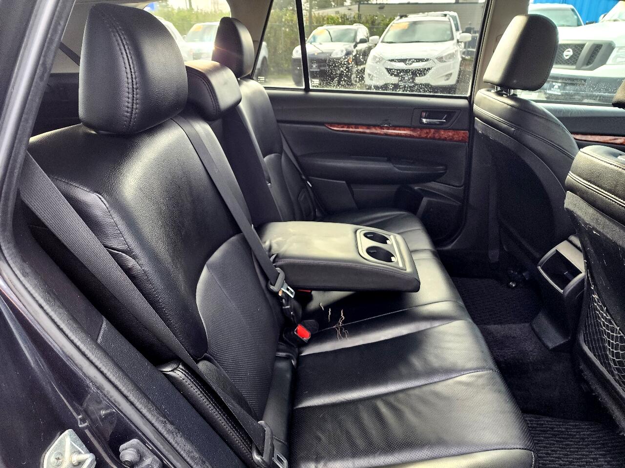 Subaru Outback 2.5i Limited 2011