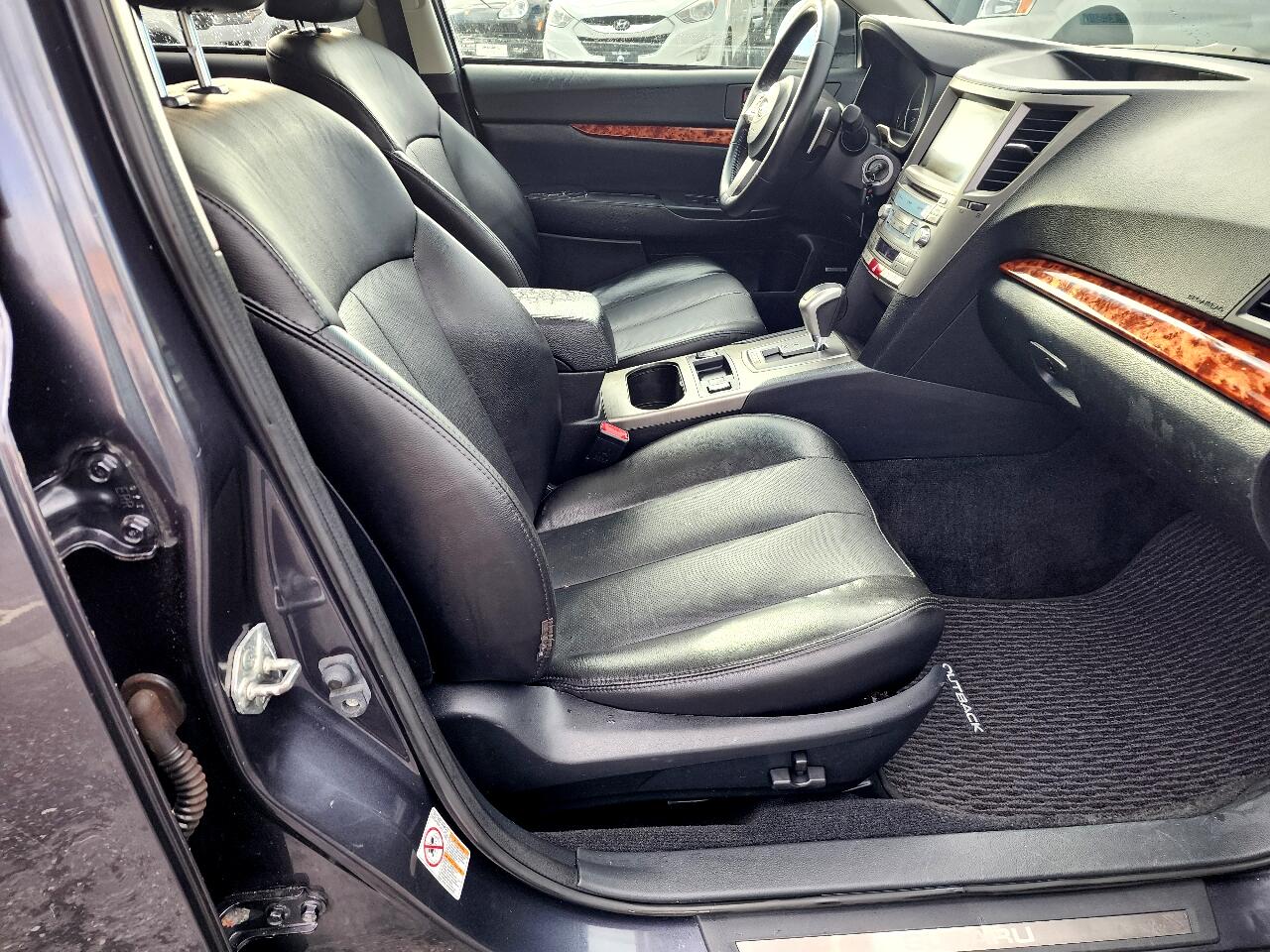 Subaru Outback 2.5i Limited 2011