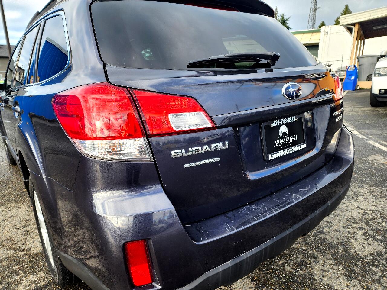 Subaru Outback 2.5i Limited 2011