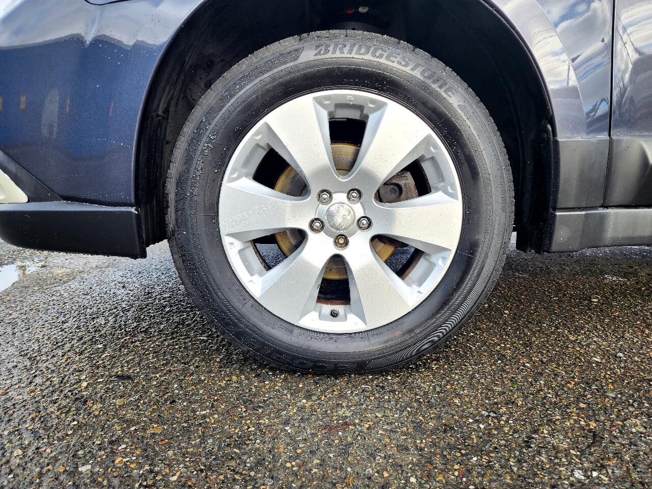 Subaru Outback 2.5i Limited 2011