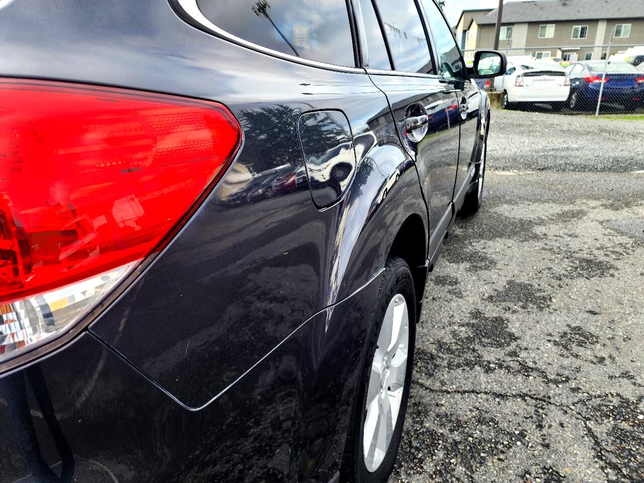 Subaru Outback 2.5i Limited 2011