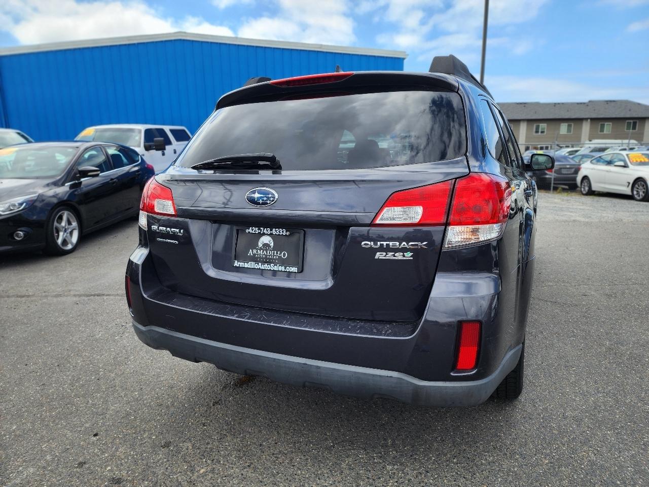Subaru Outback 2.5i Limited 2011