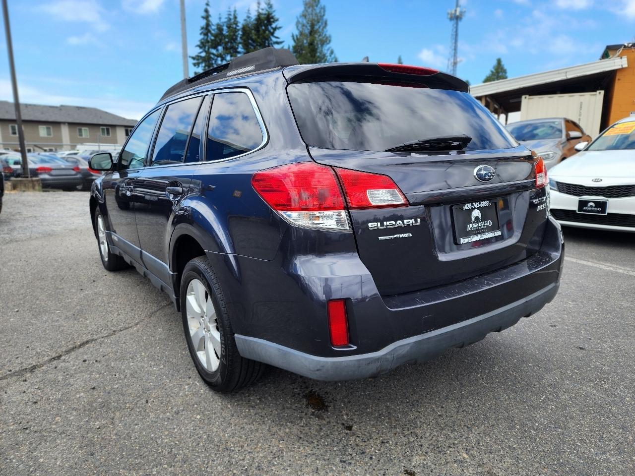 Subaru Outback 2.5i Limited 2011
