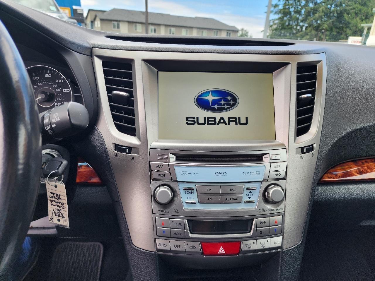 Subaru Outback 2.5i Limited 2011