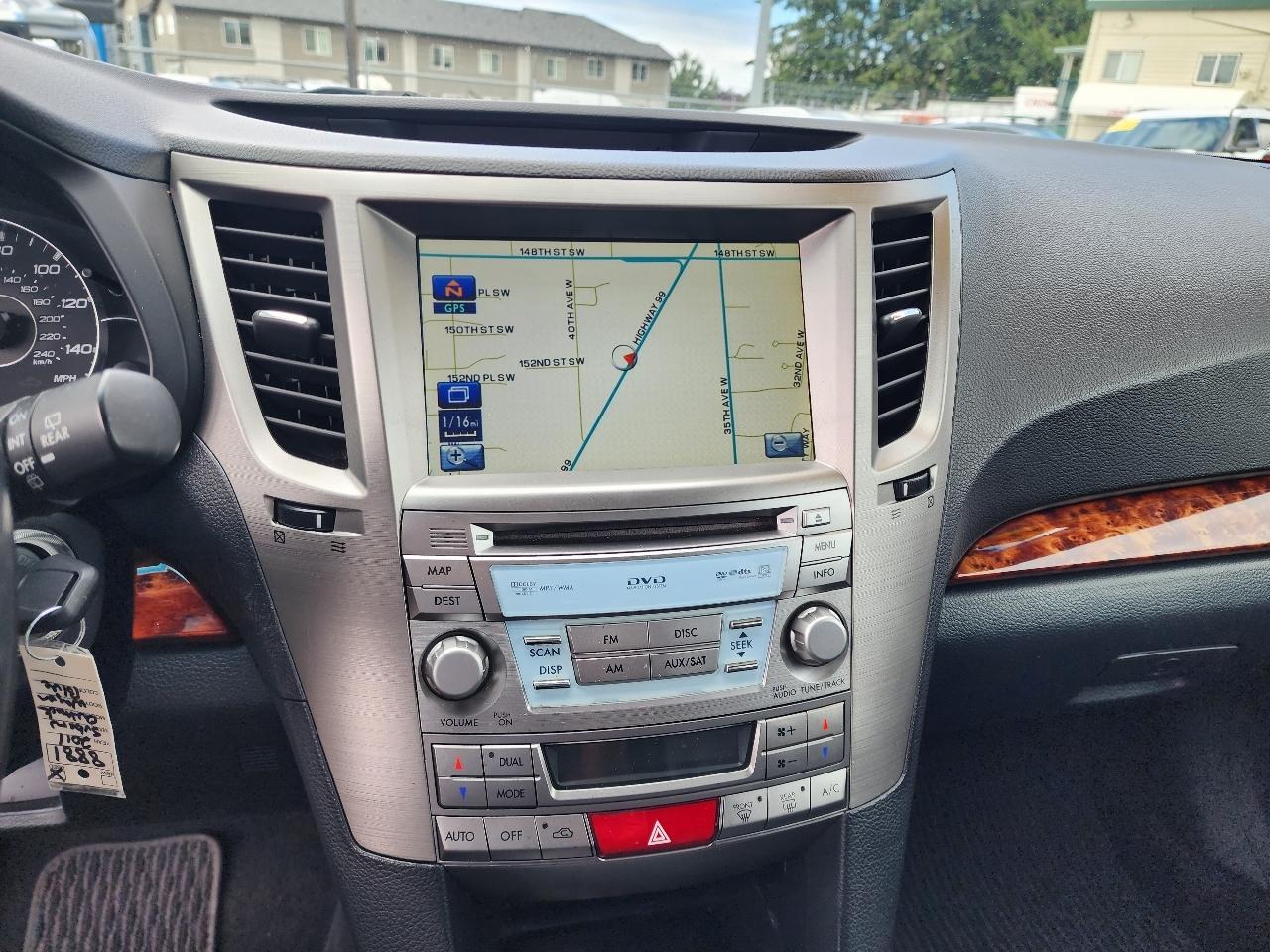 Subaru Outback 2.5i Limited 2011