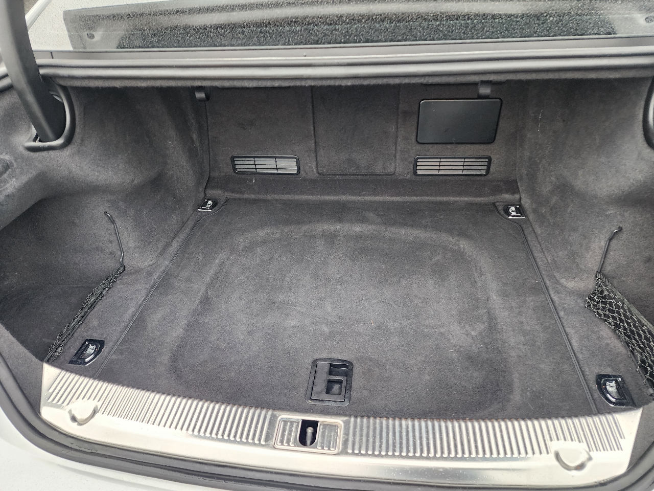 Audi A8 4.2 Quattro 2012