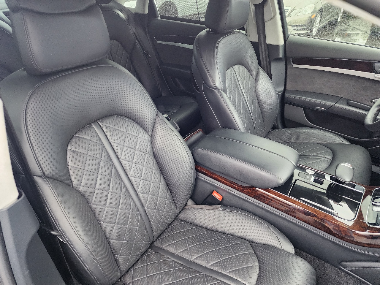 Audi A8 4.2 Quattro 2012