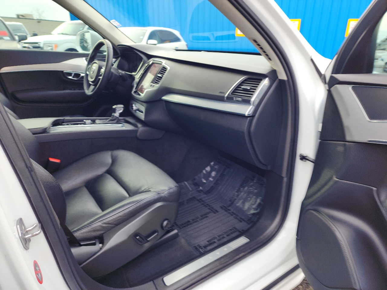 Volvo XC90 AWD 4dr T5 Momentum 2016