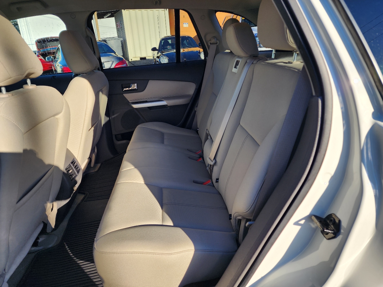 Ford Edge 4dr SE FWD 2012