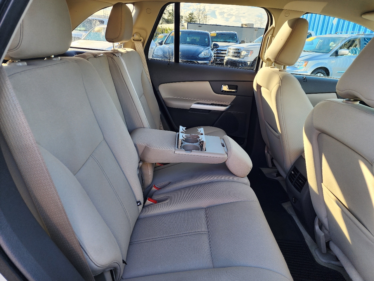 Ford Edge 4dr SE FWD 2012