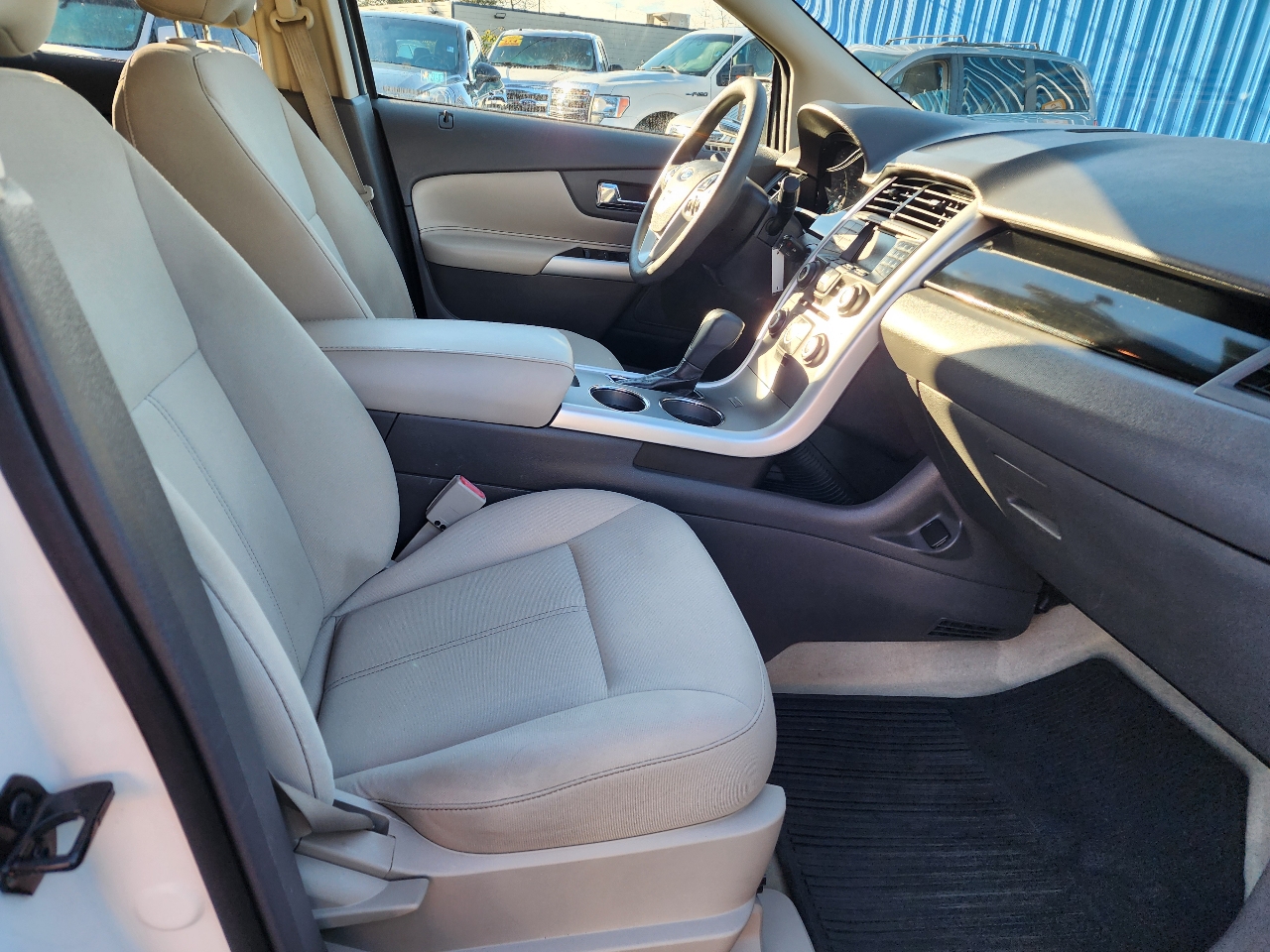 Ford Edge 4dr SE FWD 2012