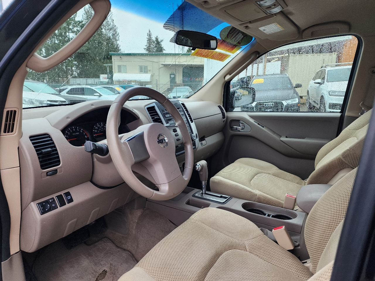 Nissan Frontier 2WD Crew Cab SWB Auto SE 2009