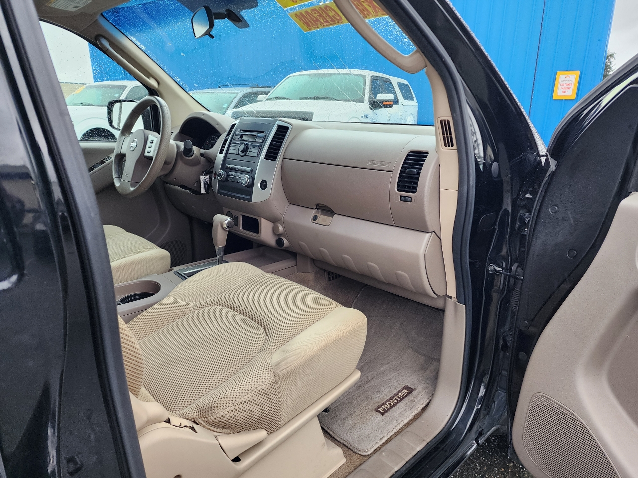 Nissan Frontier 2WD Crew Cab SWB Auto SE 2009