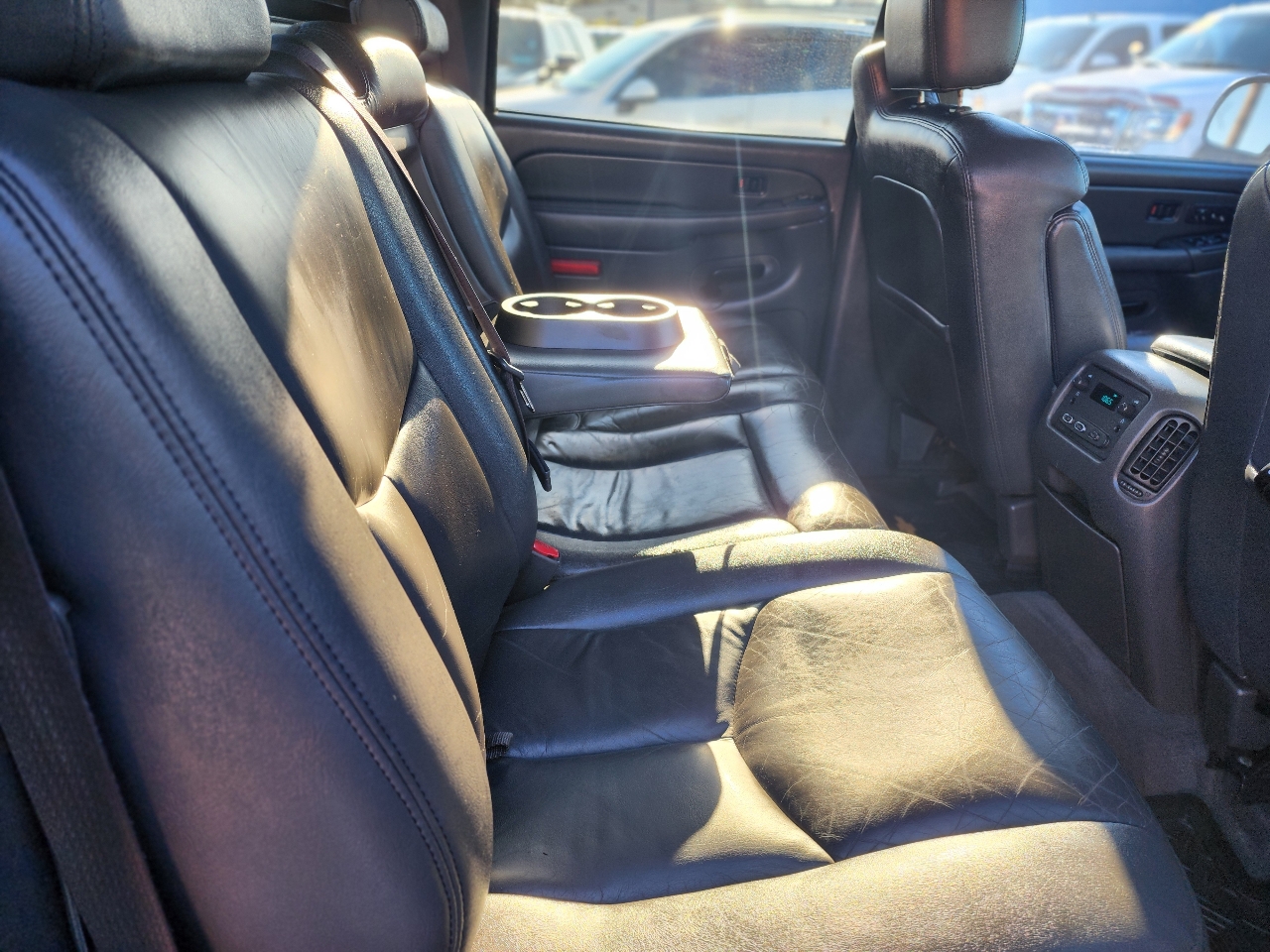 Chevrolet Avalanche LT 4WD 2004