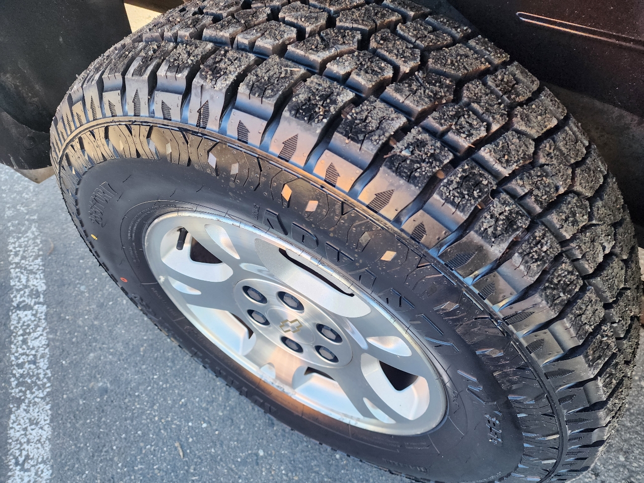 Chevrolet Avalanche LT 4WD 2004