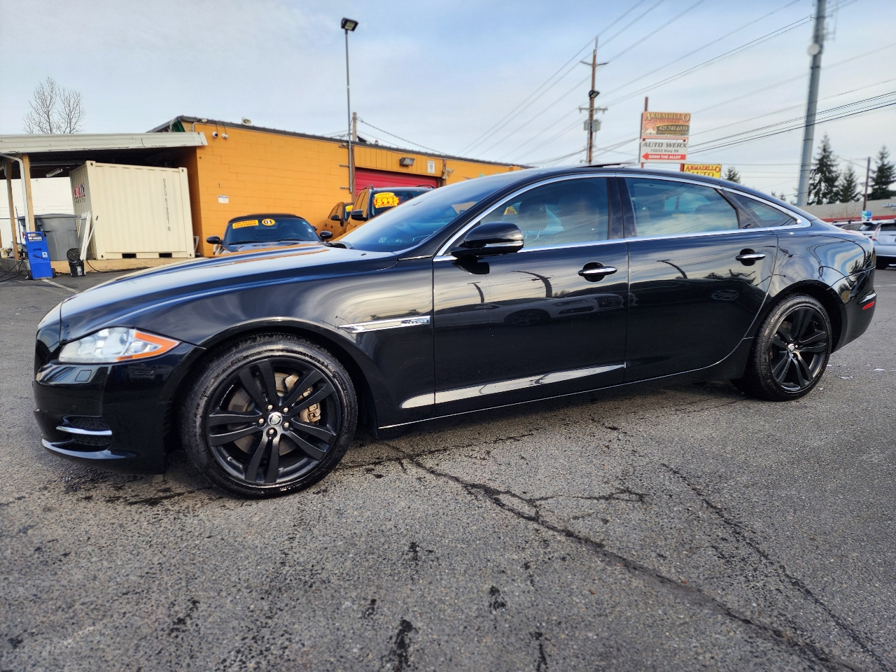 Jaguar XJL  2013