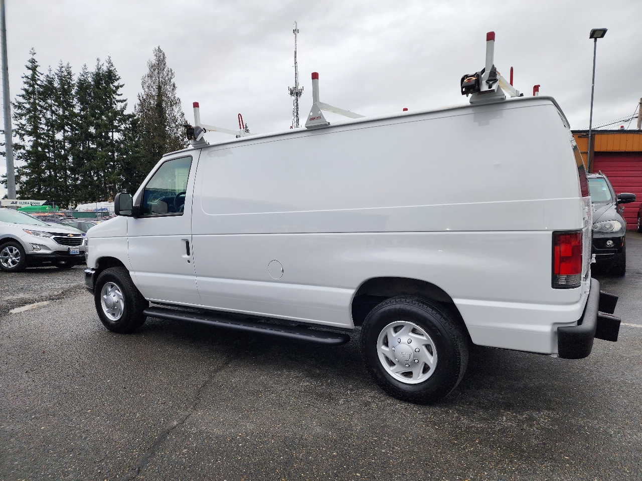 Ford Econoline Cargo Van E-250 2014