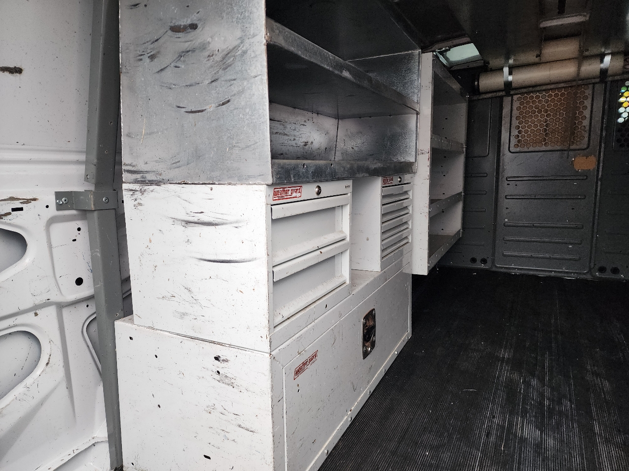 Ford Econoline Cargo Van E-250 2014