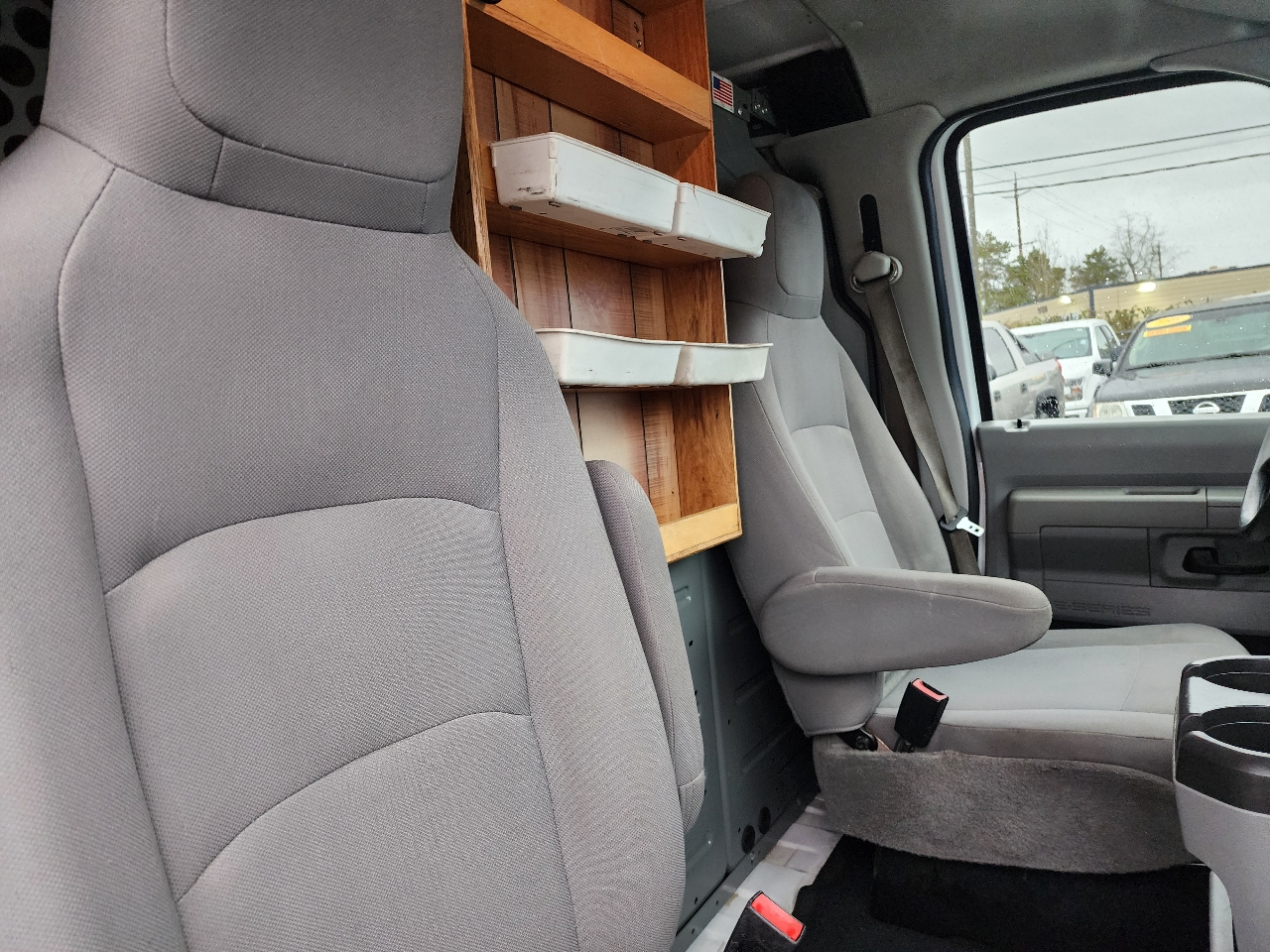 Ford Econoline Cargo Van E-250 2014