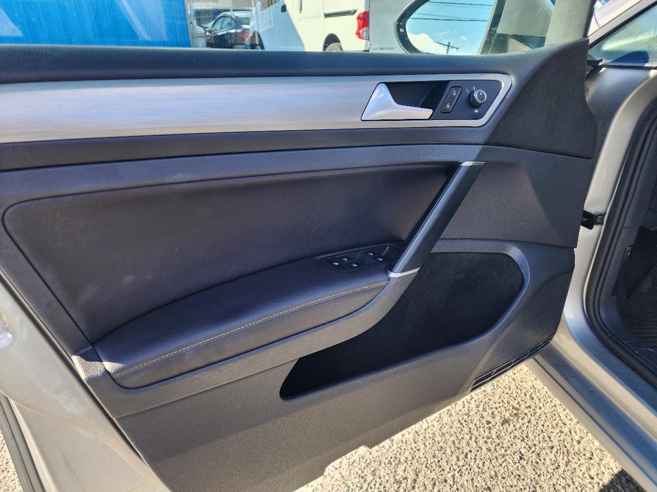 Volkswagen Golf SportWagen  2015