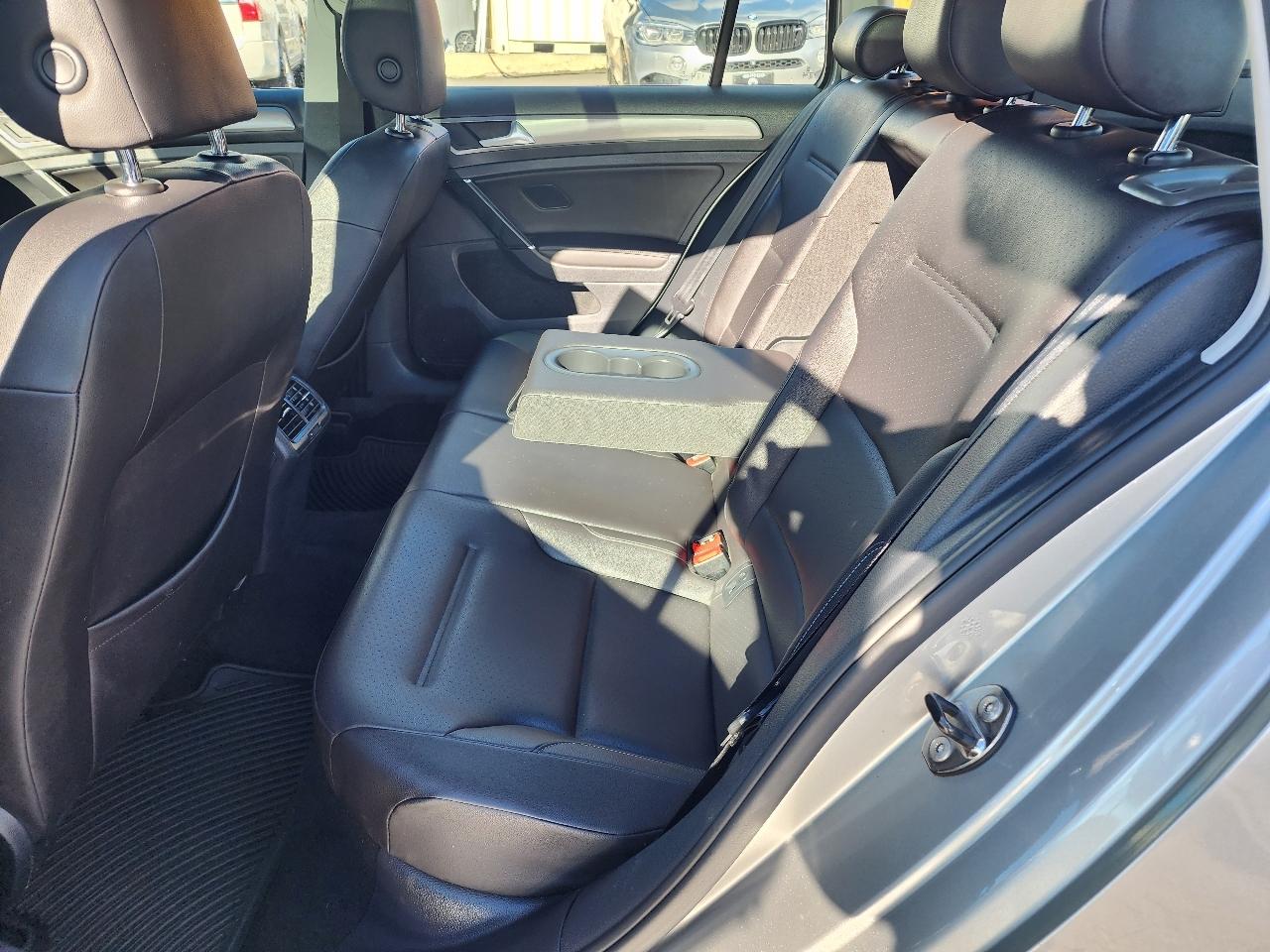 Volkswagen Golf SportWagen  2015