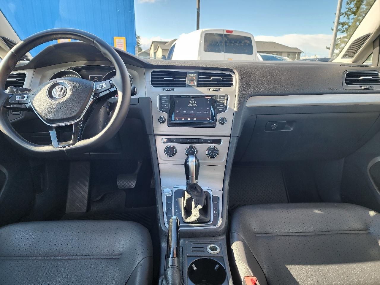 Volkswagen Golf SportWagen  2015