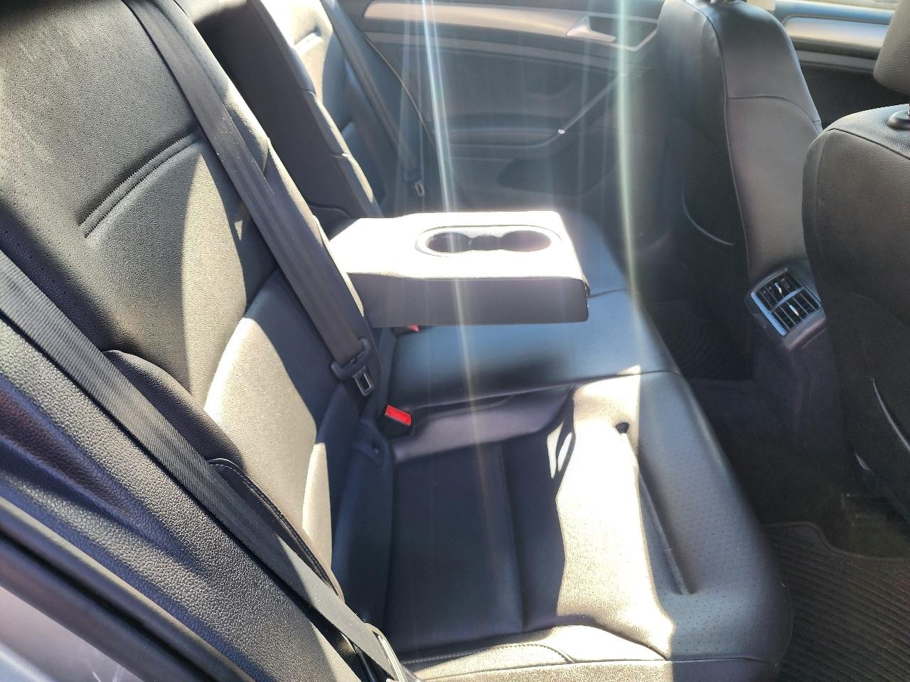 Volkswagen Golf SportWagen  2015