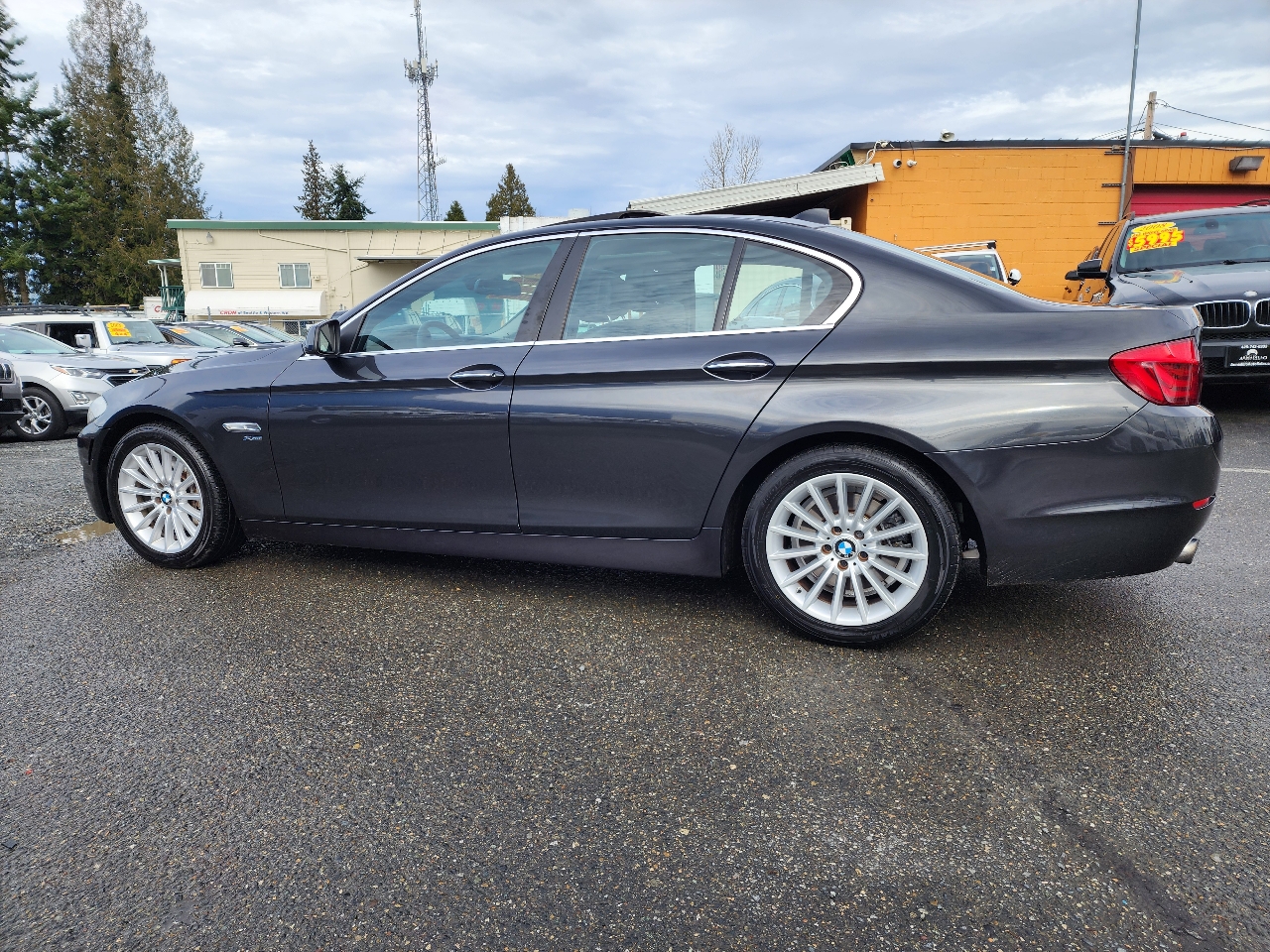 BMW 5 Series 4dr Sdn 535i xDrive AWD 2012