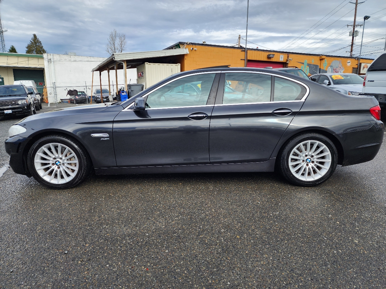 BMW 5 Series 4dr Sdn 535i xDrive AWD 2012