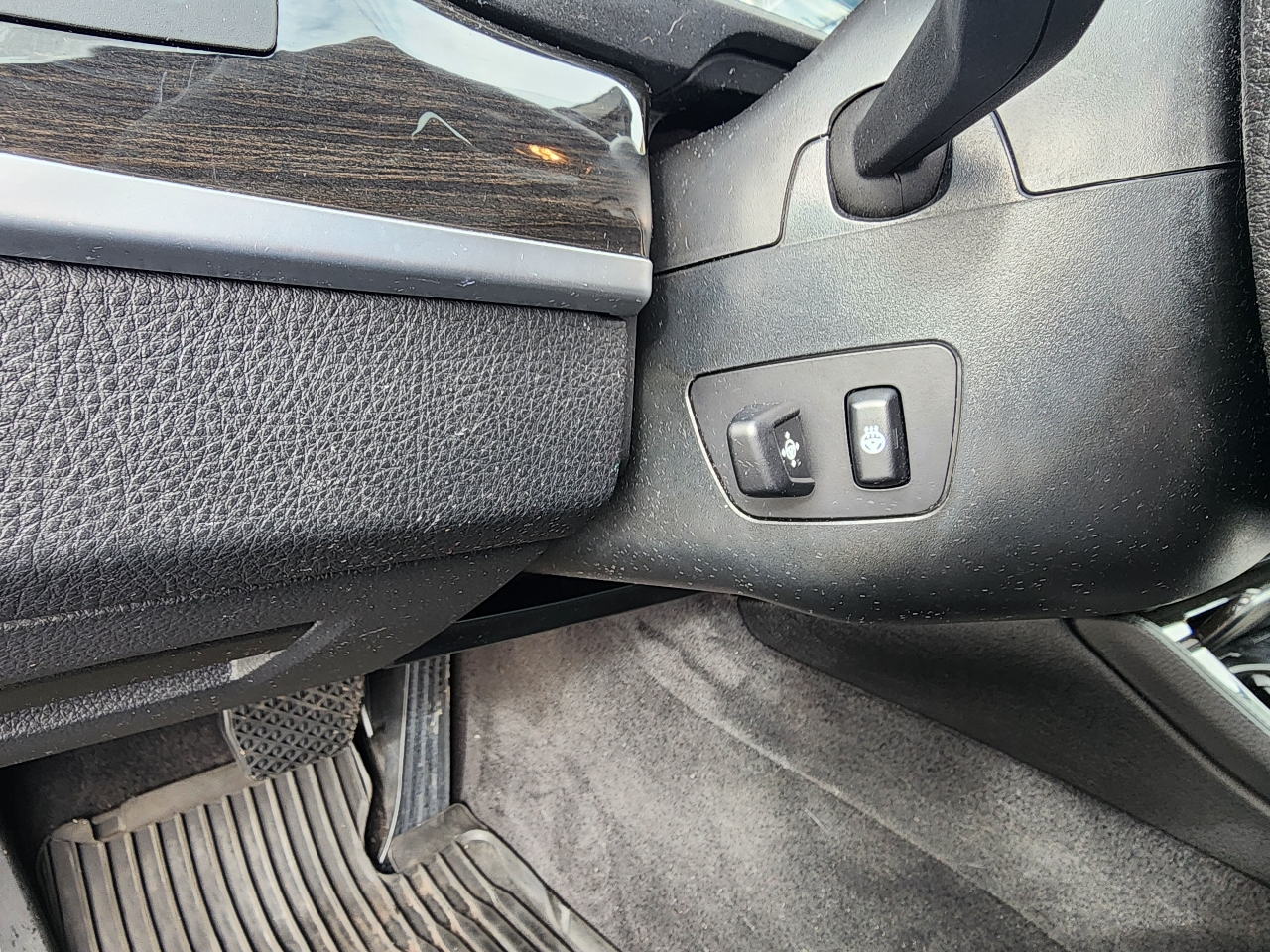 BMW 5 Series 4dr Sdn 535i xDrive AWD 2012