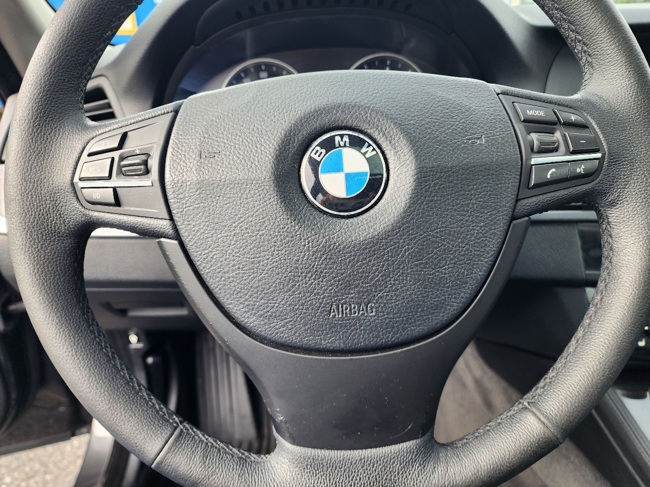 BMW 5 Series 4dr Sdn 535i xDrive AWD 2012