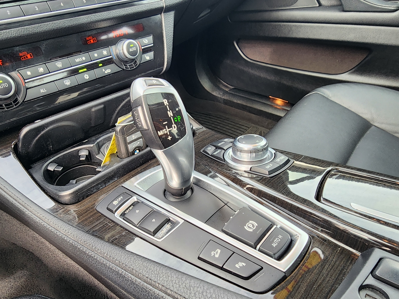 BMW 5 Series 4dr Sdn 535i xDrive AWD 2012