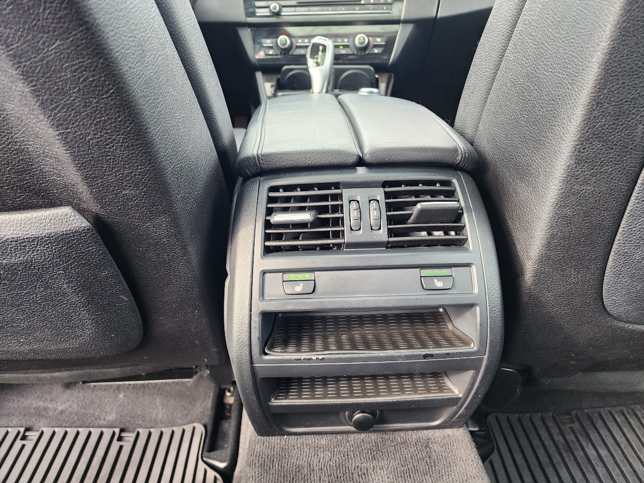 BMW 5 Series 4dr Sdn 535i xDrive AWD 2012