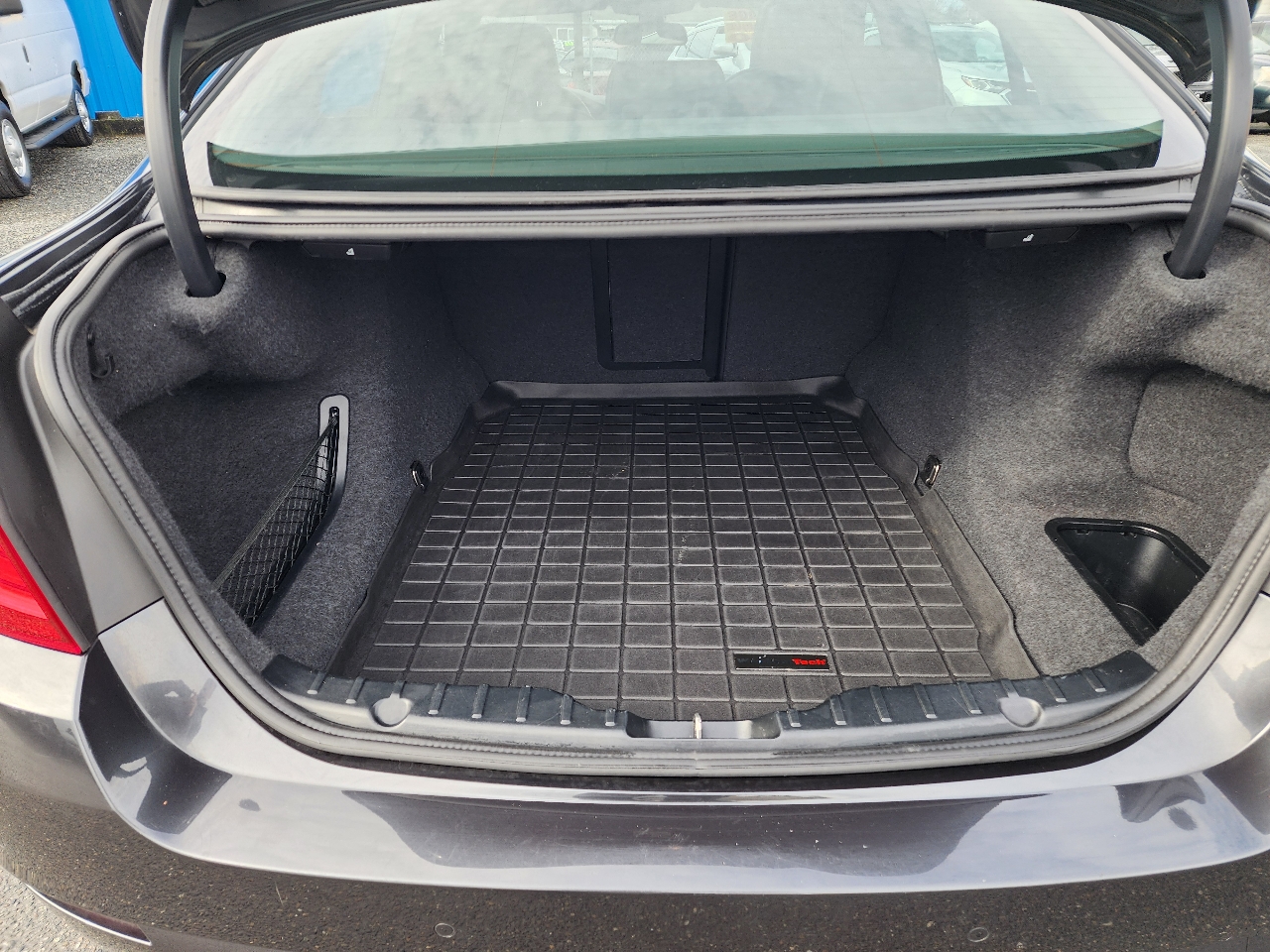 BMW 5 Series 4dr Sdn 535i xDrive AWD 2012