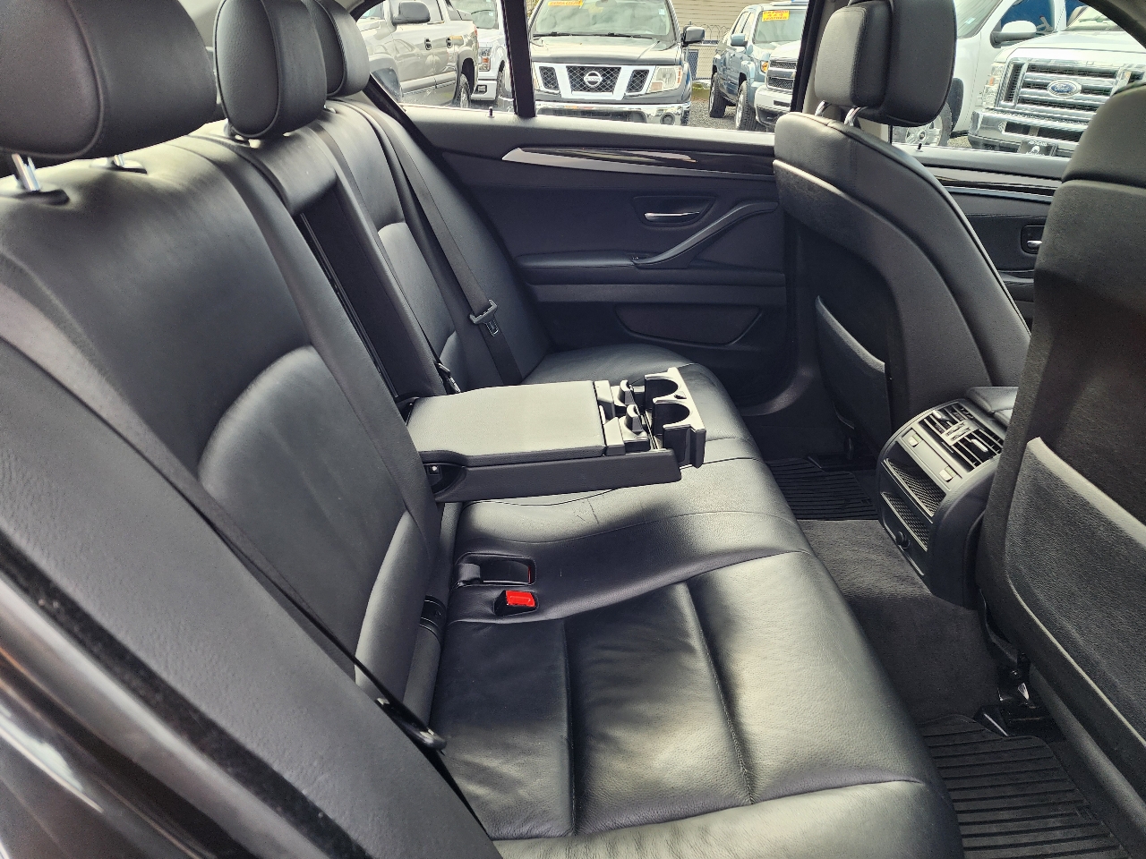 BMW 5 Series 4dr Sdn 535i xDrive AWD 2012