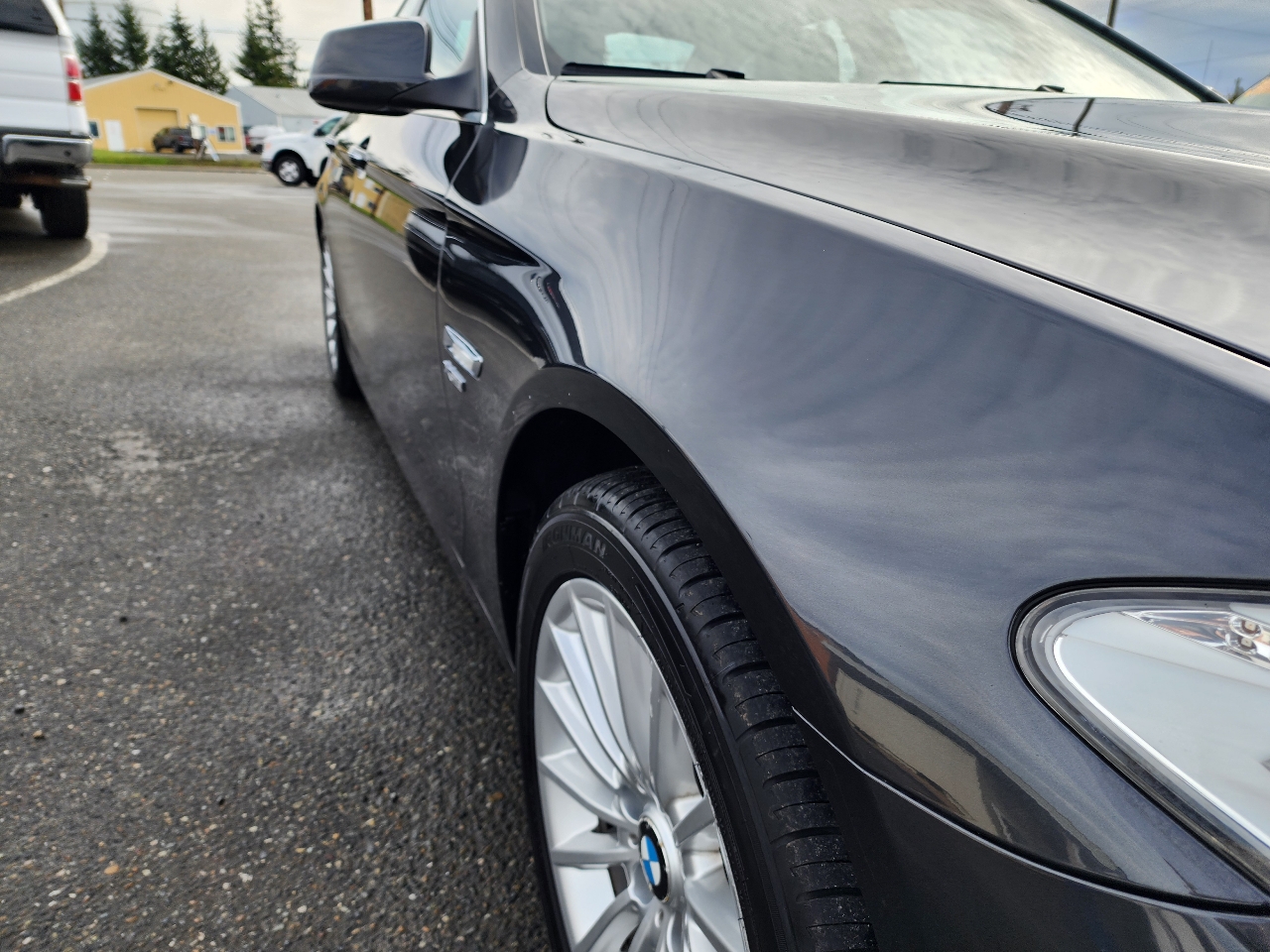 BMW 5 Series 4dr Sdn 535i xDrive AWD 2012