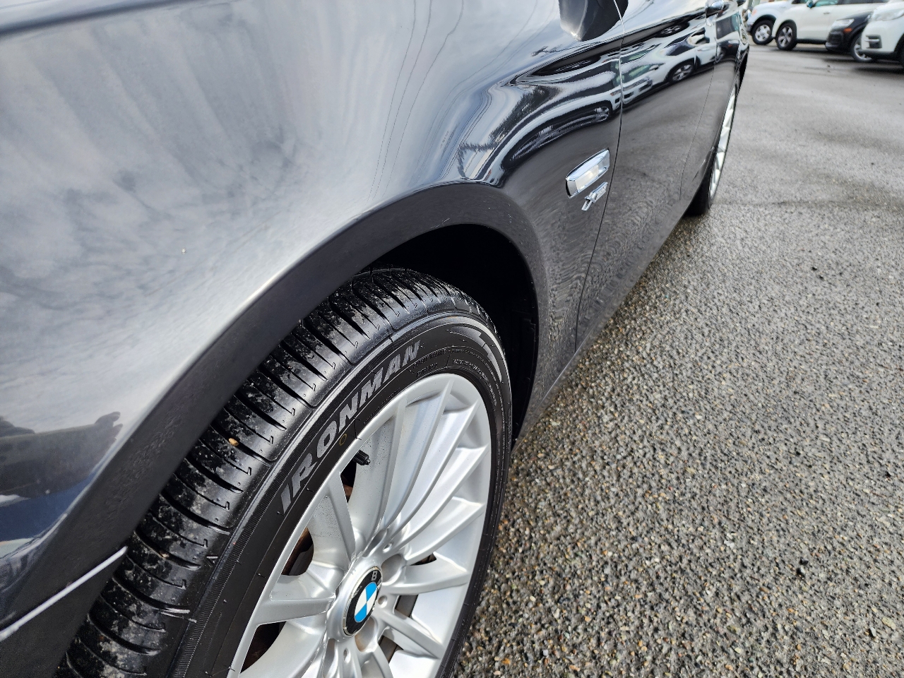 BMW 5 Series 4dr Sdn 535i xDrive AWD 2012