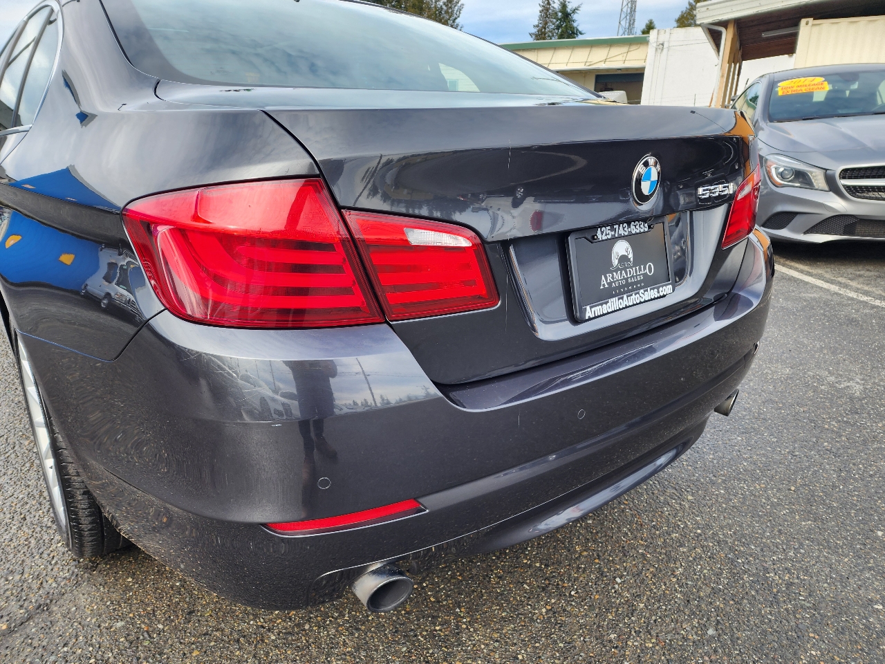 BMW 5 Series 4dr Sdn 535i xDrive AWD 2012