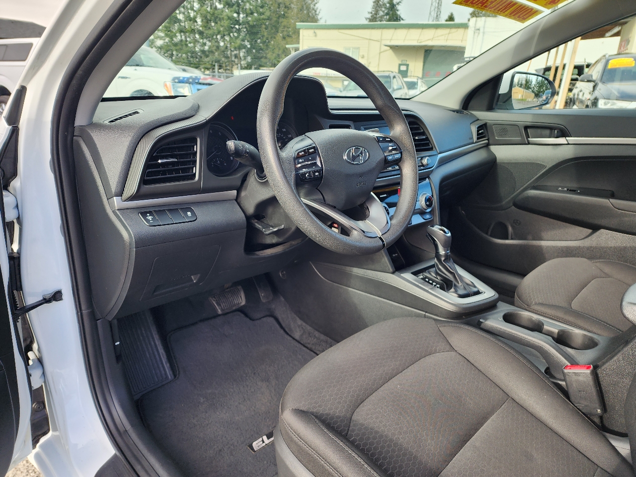 Hyundai Elantra SE 2019