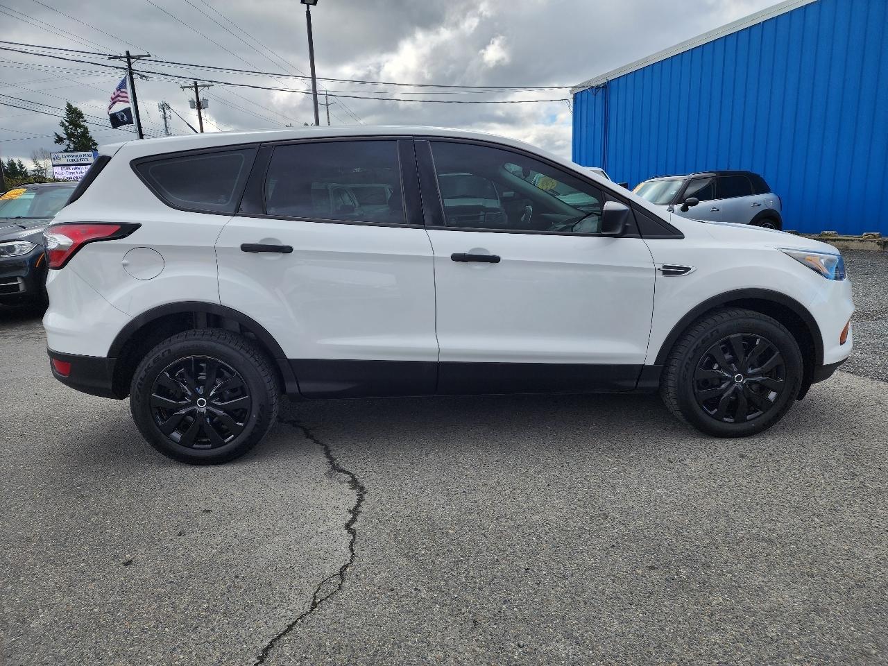 Ford Escape S 2018