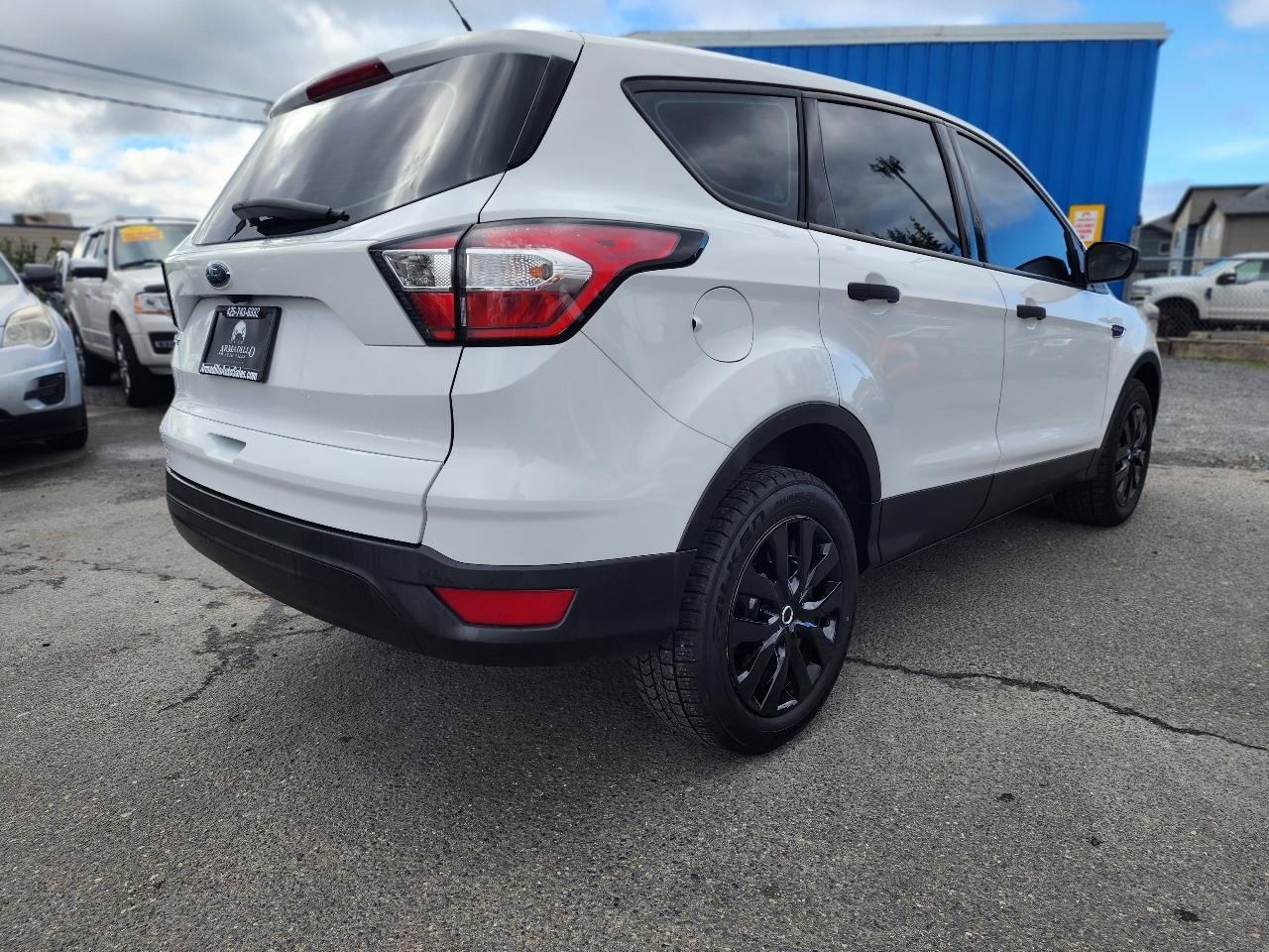 Ford Escape S 2018