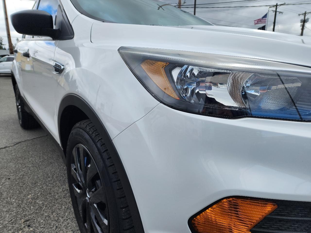 Ford Escape S 2018