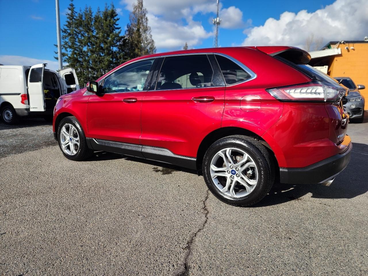 Ford Edge 4dr Titanium AWD 2016