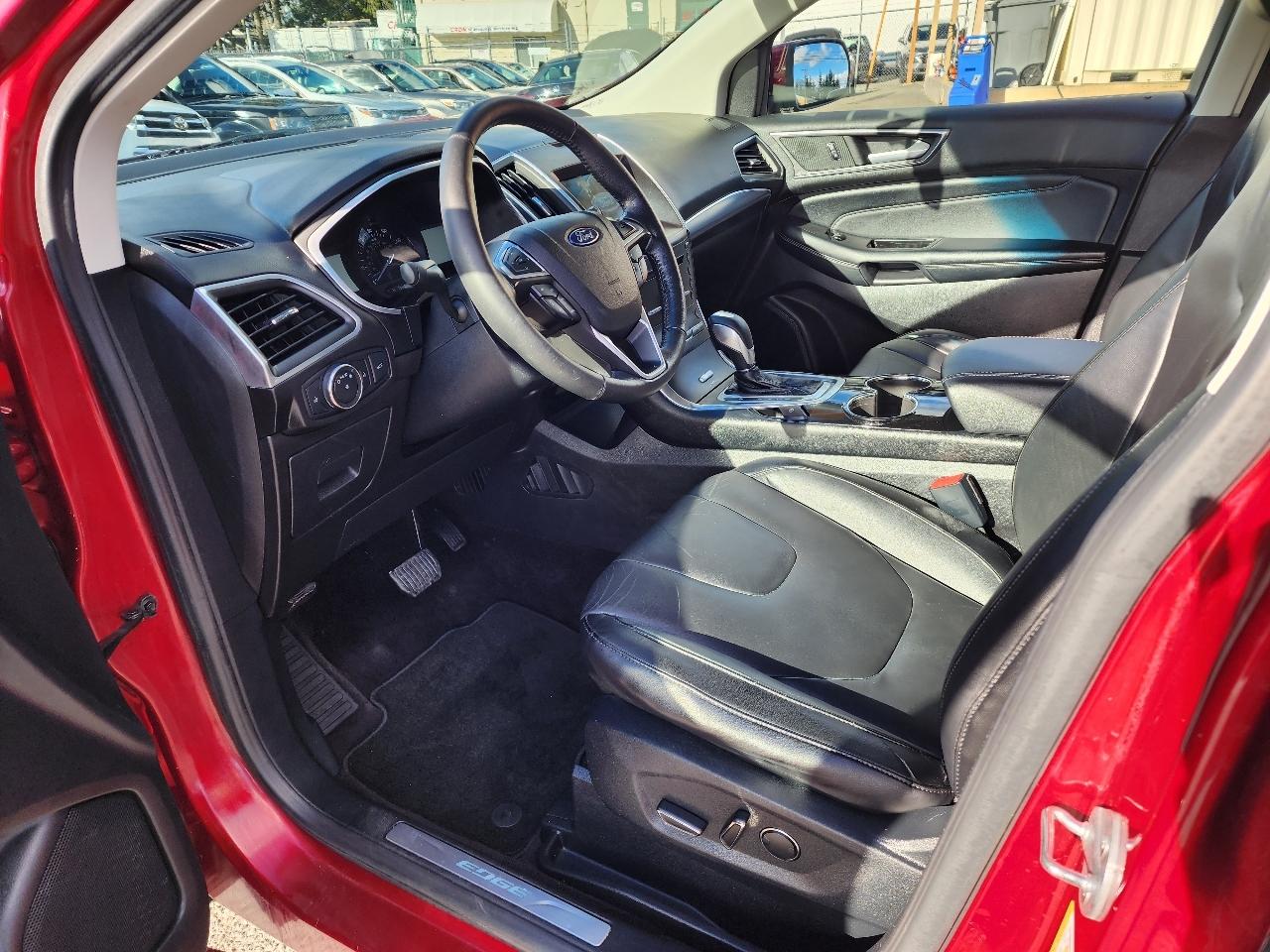 Ford Edge 4dr Titanium AWD 2016