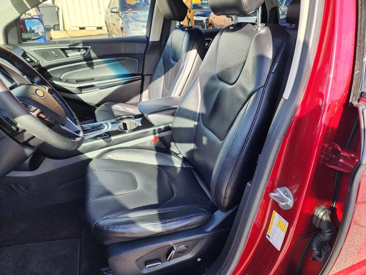 Ford Edge 4dr Titanium AWD 2016